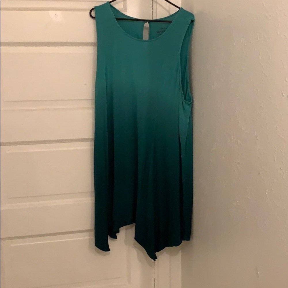 Torrid Super Soft ombré tank.  Size 5 30/32W